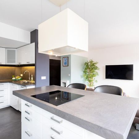 Hypercentre: Apartment Near Station With Parking Lille Exterior foto